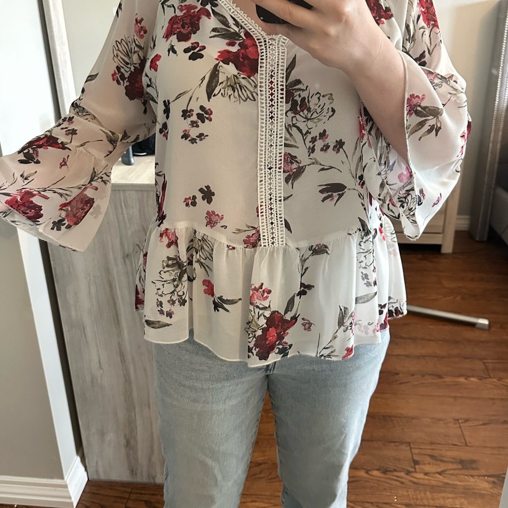 ☀️ Le Chateau Cream Peplum Blouse 3/4 Sleeve